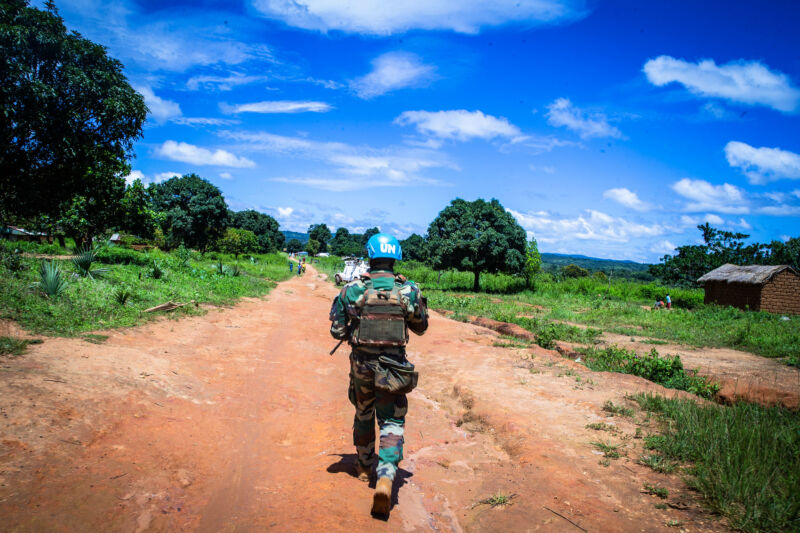 Image for the Tweet beginning: More than 5,800 combatants have